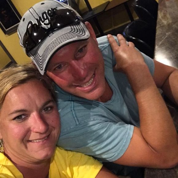 Meet your Posher, Jennifer - Picture 1 of 1